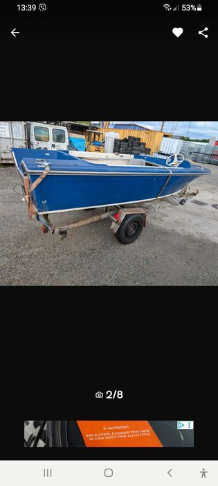 Моторна лодка с мотор и ремарке