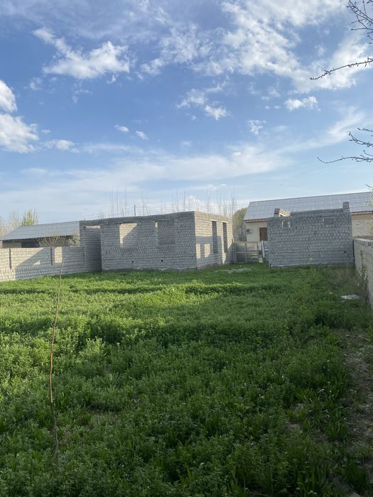 Uchastka Sotiladi Jomboy tuman galakapa qishloği 8 sotix