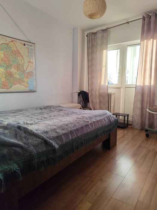 Apartament 4 camere spațios, renovat, etaj 3/10, Margeanului