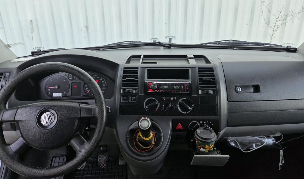 VOLKSWAGEN Transporter 2009 — imagine 5