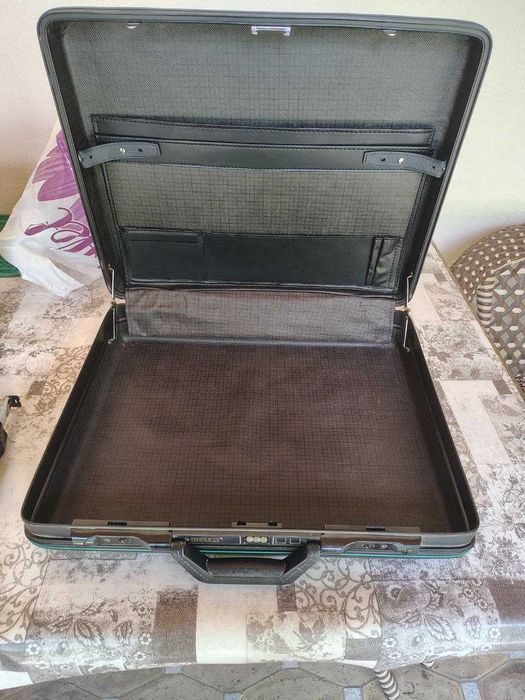 Дипломат (Советский)