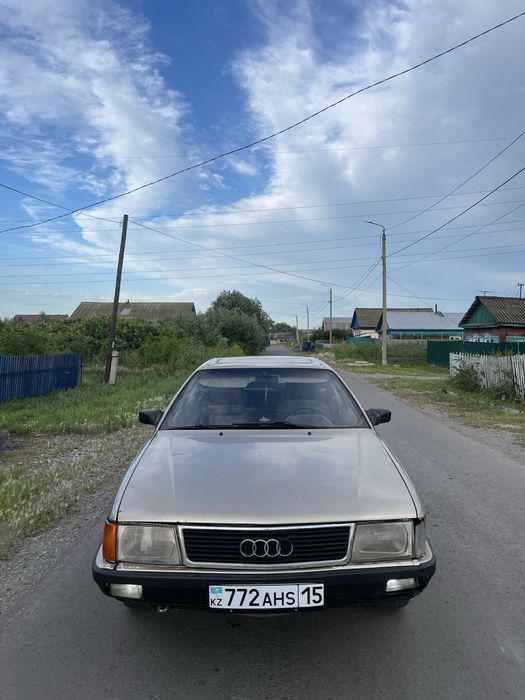 Продам ауди 100 на полном ходу