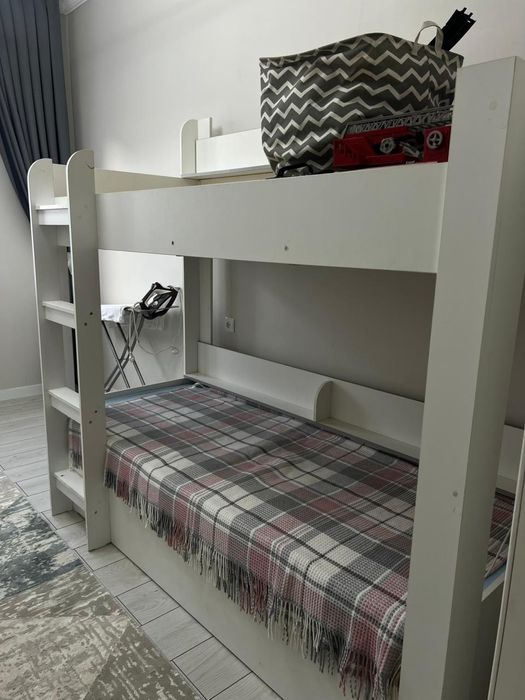 Кроват детский двухэтажный