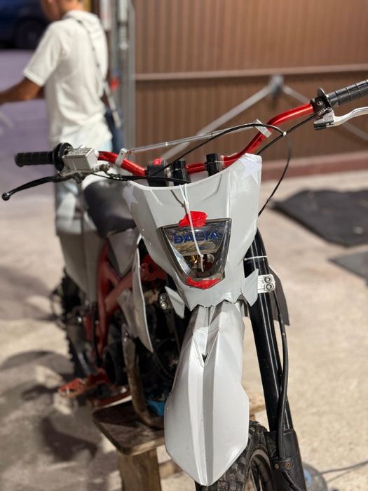 Vând kxd 140cc..