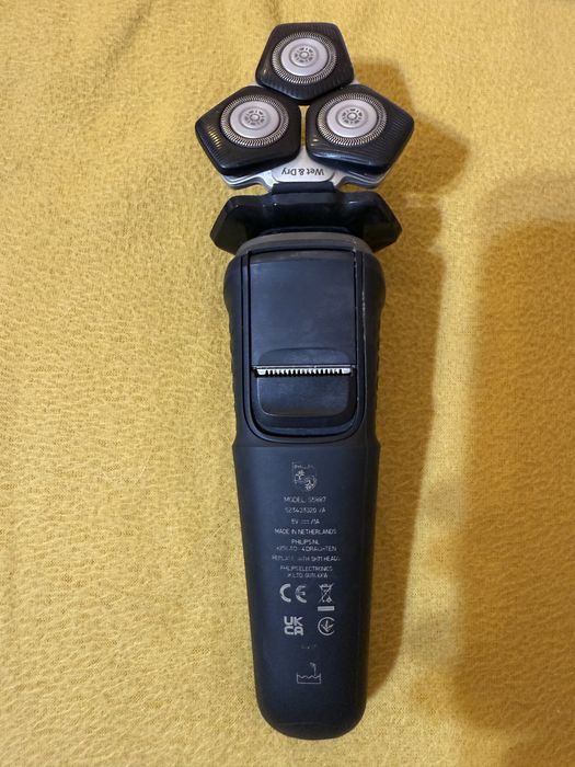 Aparat barbierit tuns Philips Shaver 5000 S5887/10 fara fir, garantie