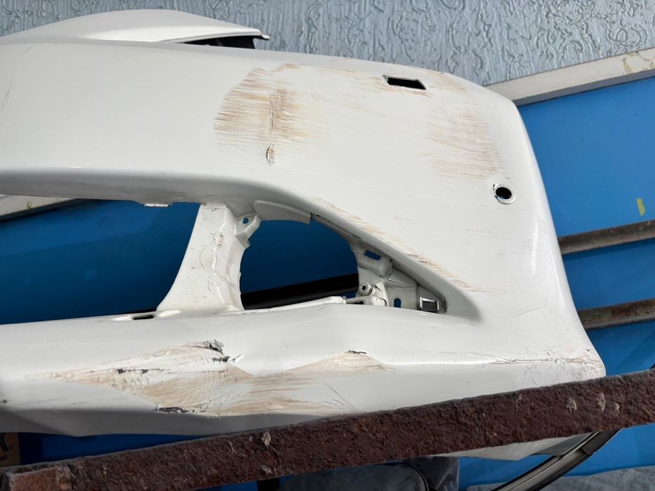 Продам бампер от Камри 50