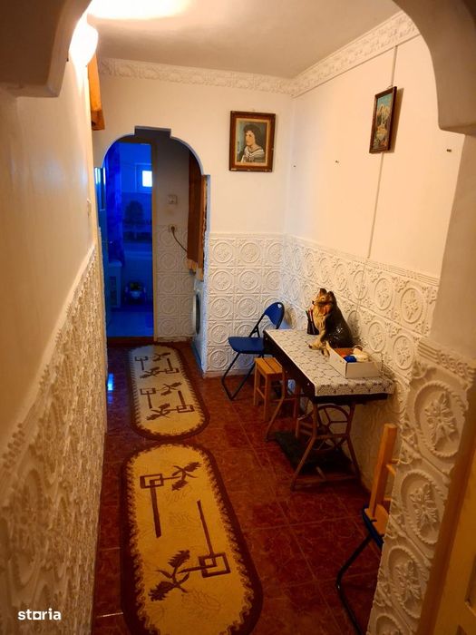 3 camere Mioveni / T.uri , Decomandat / Centrală, Amplasament DEOSEBIT