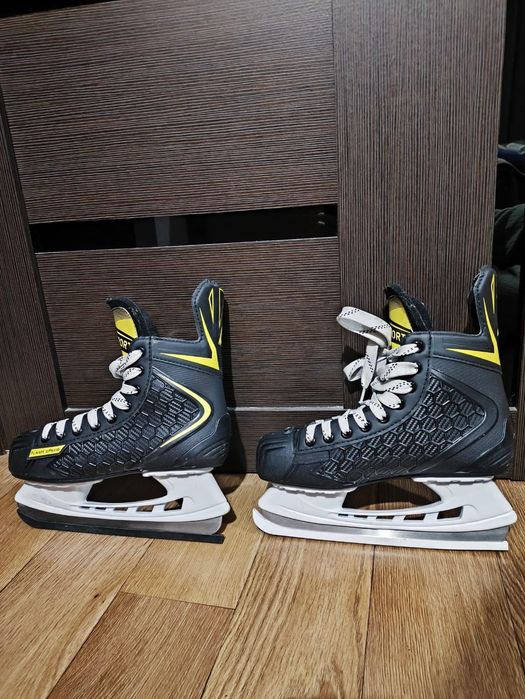 Коньки хоккейные 39 размер