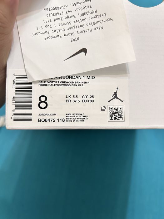 Nike Jordan 1 Mid marimea 39