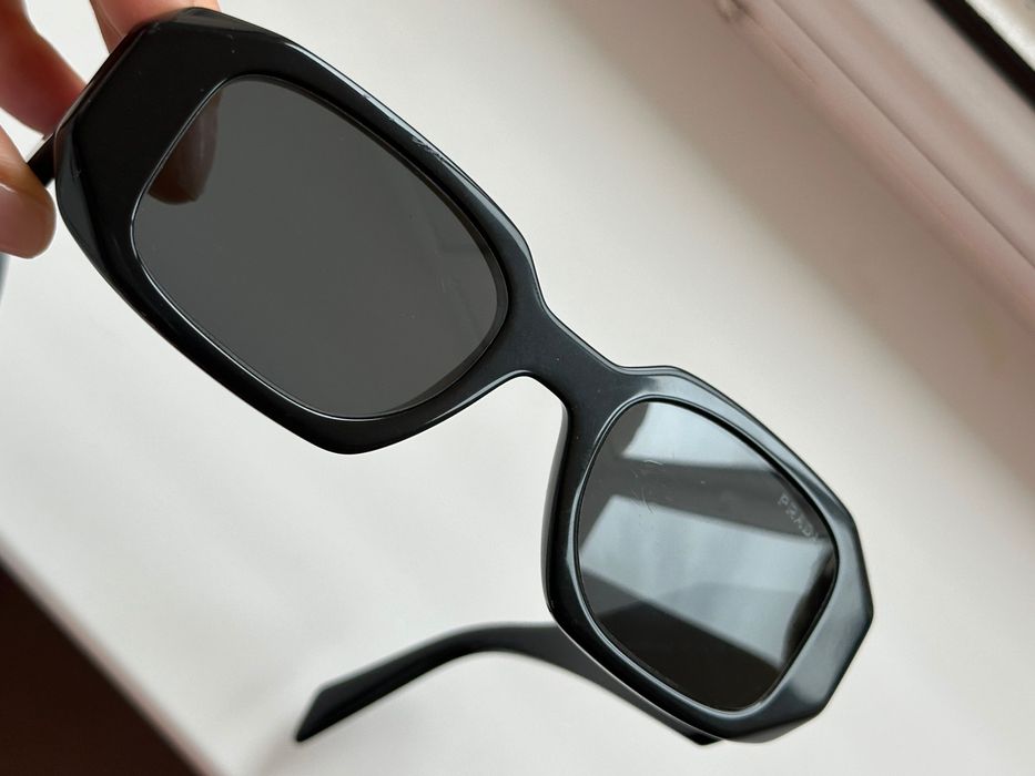 Слънчеви очила Prada PR17WS в черно