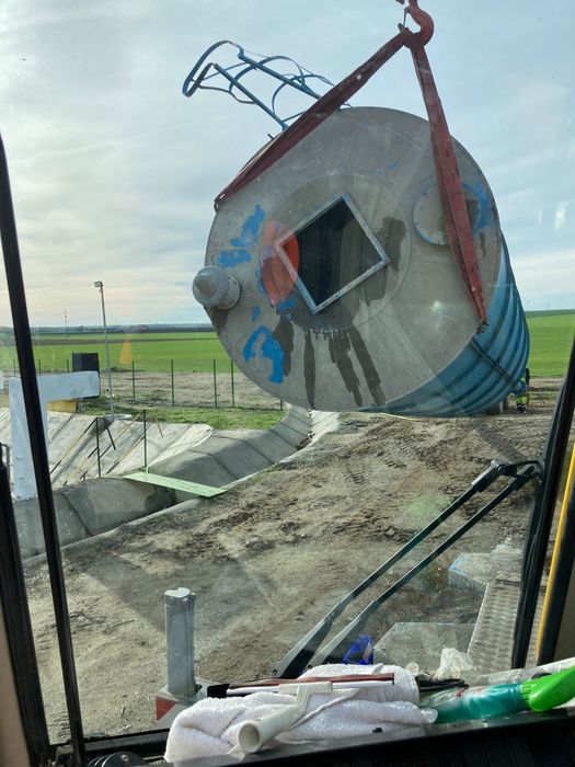 Inchiriez macara automacara