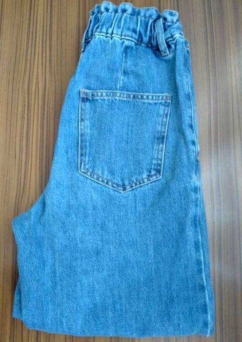 Нови дънки LC Waikiki - M размер за ръст 158 - 15 лв