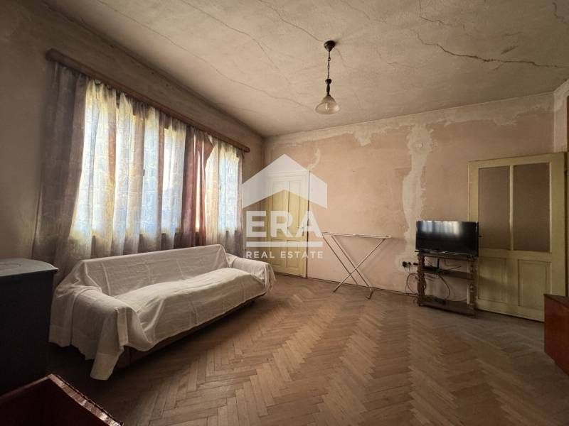 Продава се Етаж от къща в Силистра, Център - 138 кв.м за 473 €/кв.м - Снимка #2