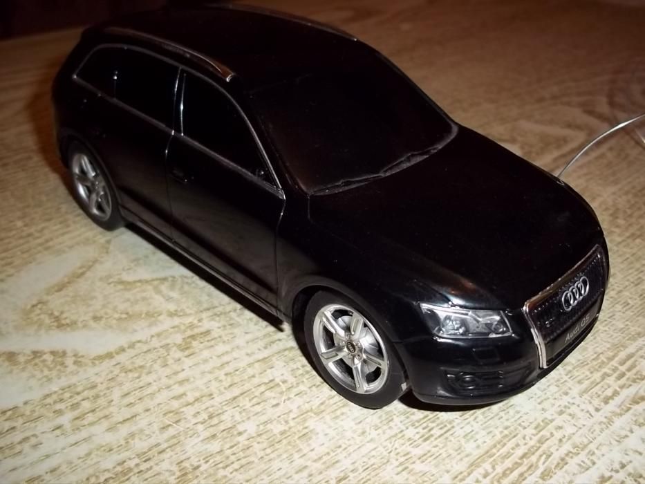 masini teleghidate AUDI Q5 + Mustang