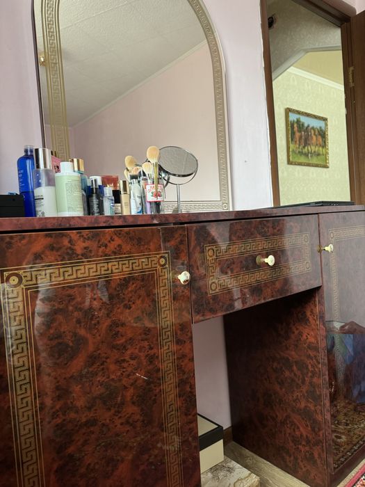 Туалетный столик