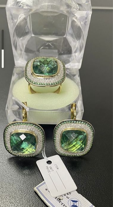 Золотое кольцо и серьги 585 пр  с бриллиантами и изумруд