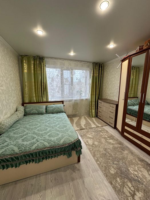 Продам трехкомнатную квартиру