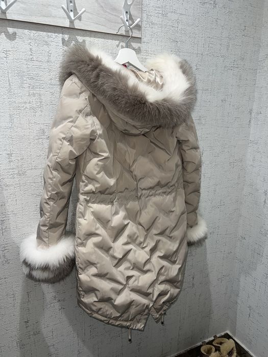 Geaca cu blana si gluga detasabila