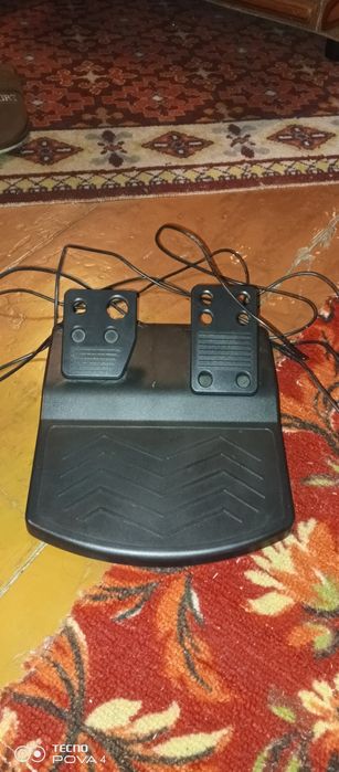 Продам Руль и педали