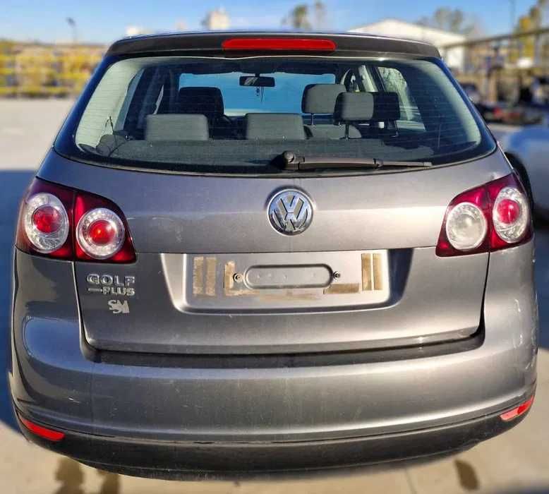 Dezmembrez VW Golf 5,5 Plus 1.6B cod motor BGU 2.0D cod motor BMM 2008