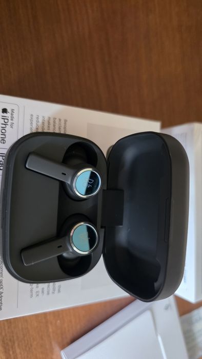 Bang and Olufsen Beoplay EX