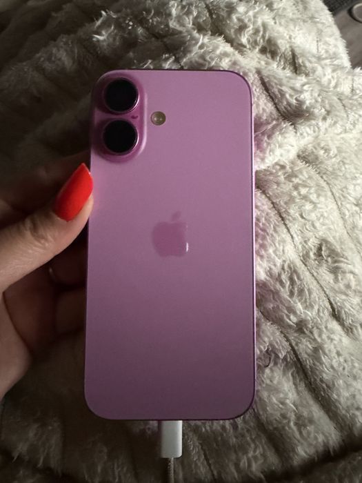 Iphone 16 pink 126 gb