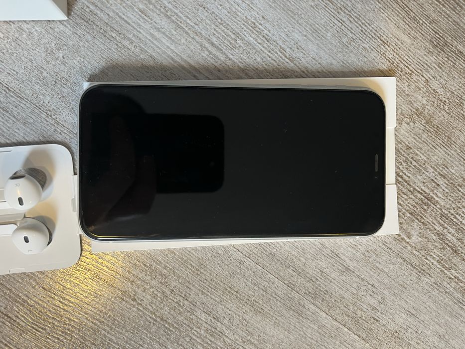 Iphone xR, white, 128GB