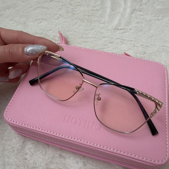 Нови очила котешко око