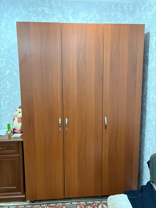 Продается шкаф в хорошем состоянии