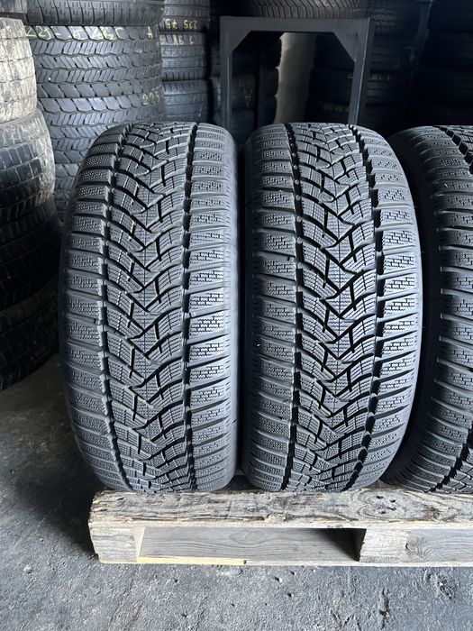 4 anvelope iarna 215/50/17 Dunlop app noi DOT 2025!