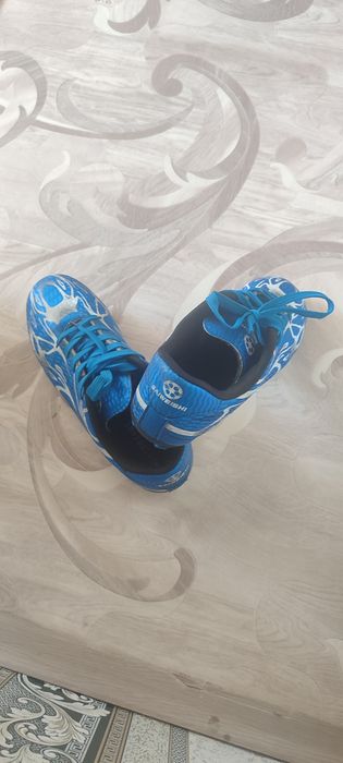 Продам бутсы б/у