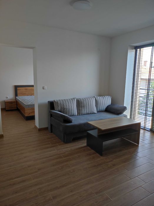 Дава се под наем Едностаен апартамент в Разлог - 50 кв.м за 420 € - Снимка #1