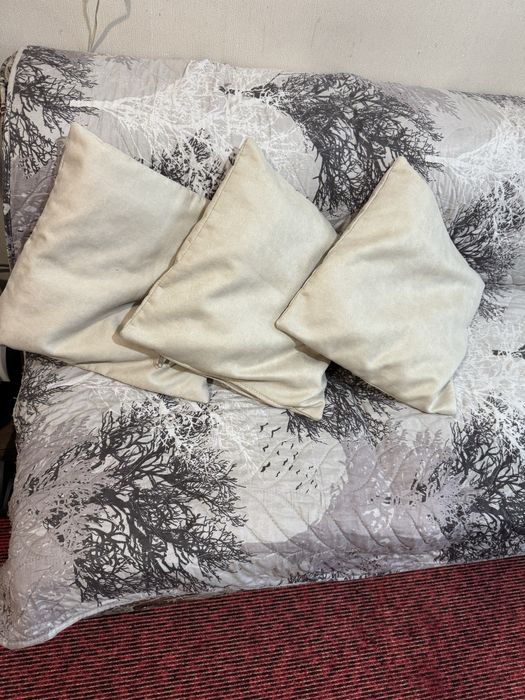 Декоративные подушки.