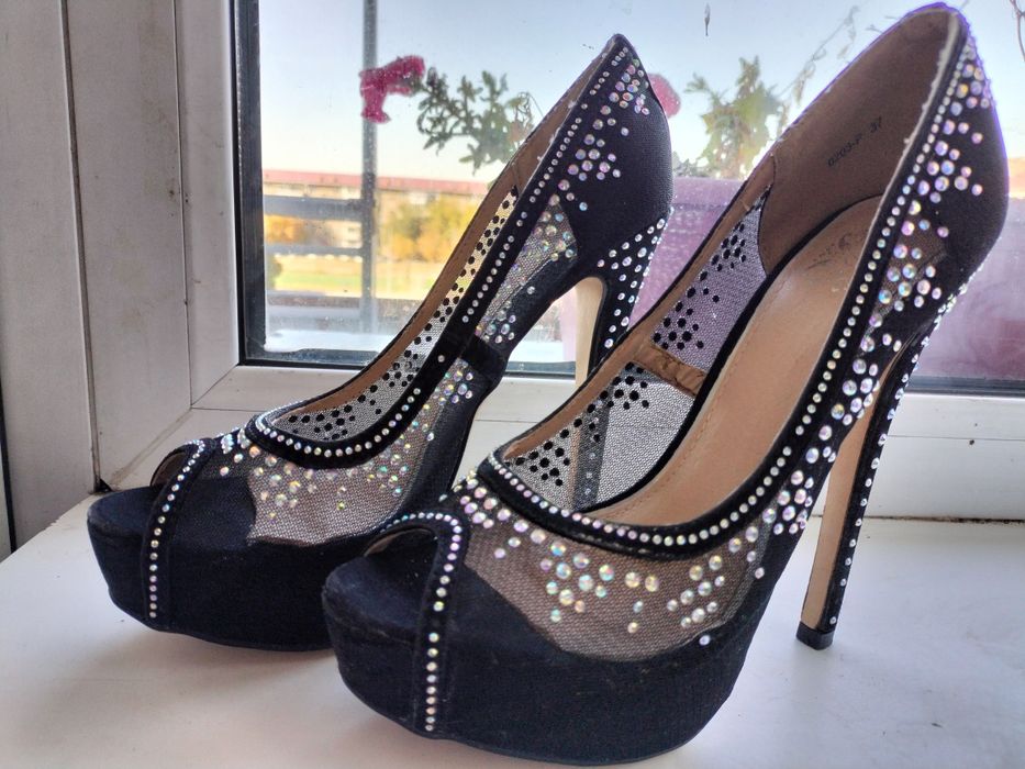 Туфли женские.В идеальном состоянии..