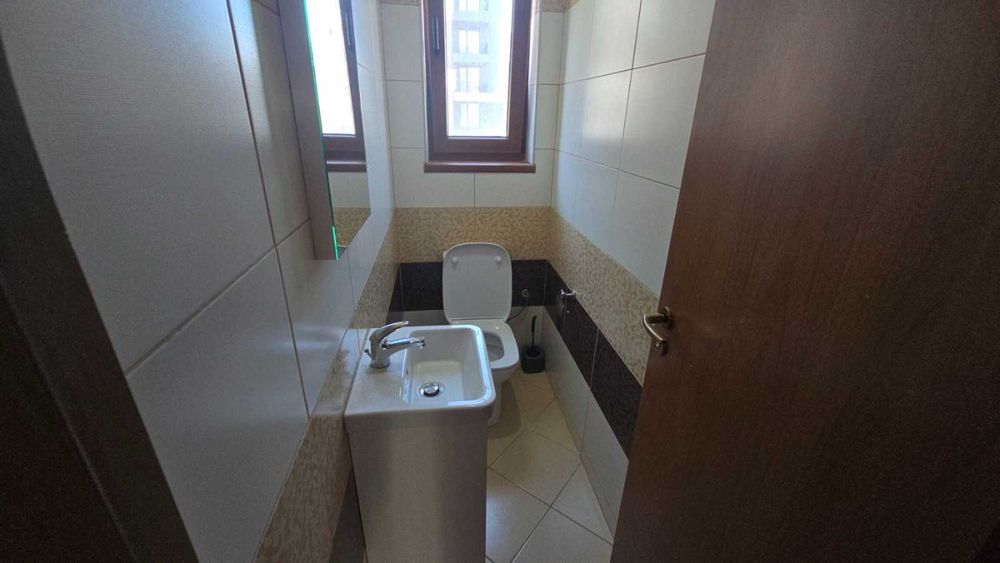 Дава се под наем Тристаен апартамент в Пловдив, Кършияка - 120 кв.м за 300 € - Снимка #6