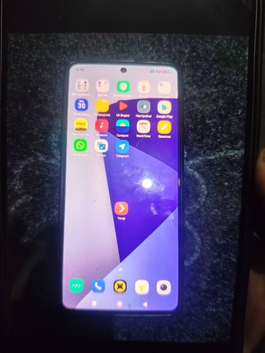 POCO X6 телефон..