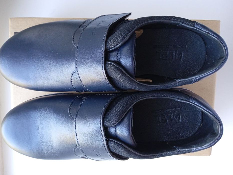 Туфли для мальчика 40 р. новые