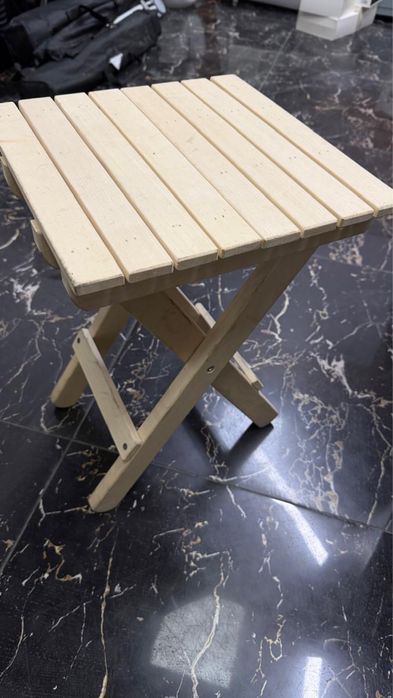 Табуретка деревянная