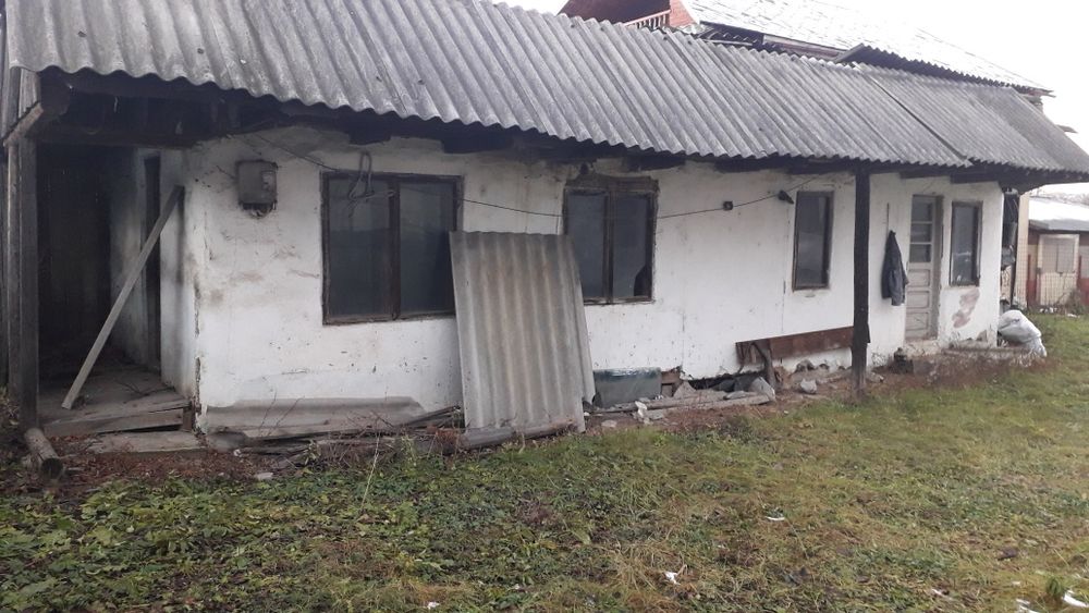 De vânzare  teren Onesti și Slanic Moldova