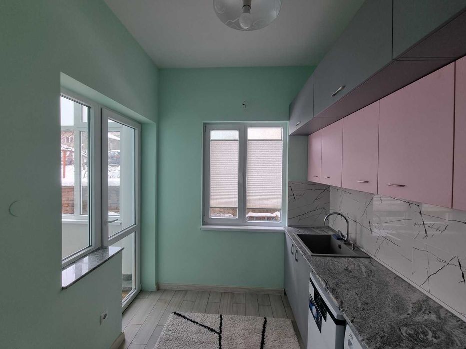 Дава се под наем Тристаен апартамент в Габрово, Център - 62 кв.м за 331.5 € - Снимка #1