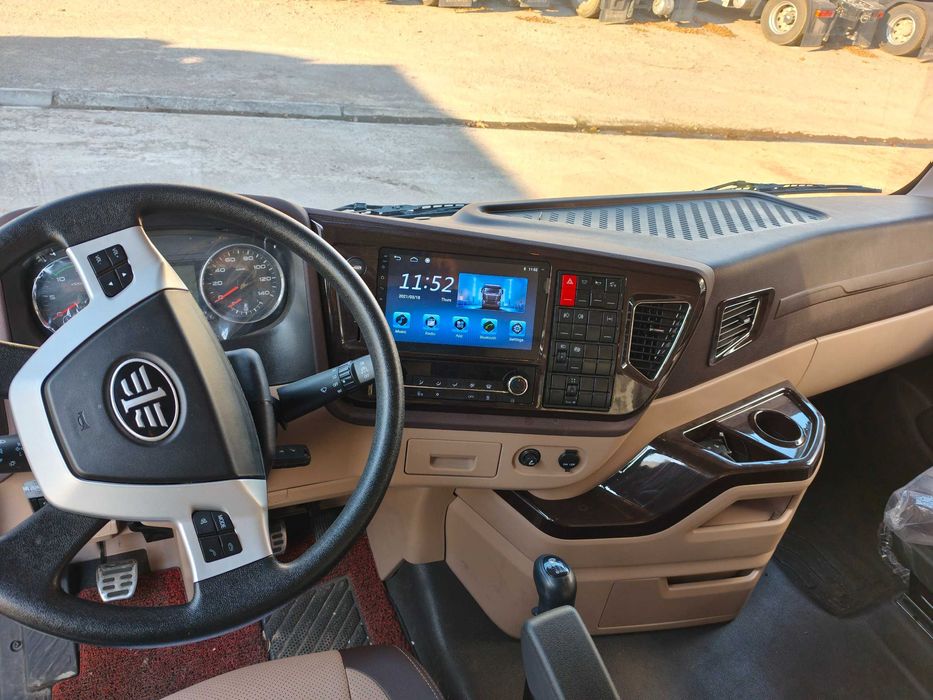 Седельный тягач FAW JH6 4x2 CNG (на метане)