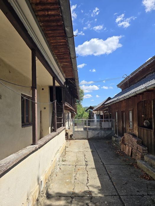 Casă bătrânească de vacanță