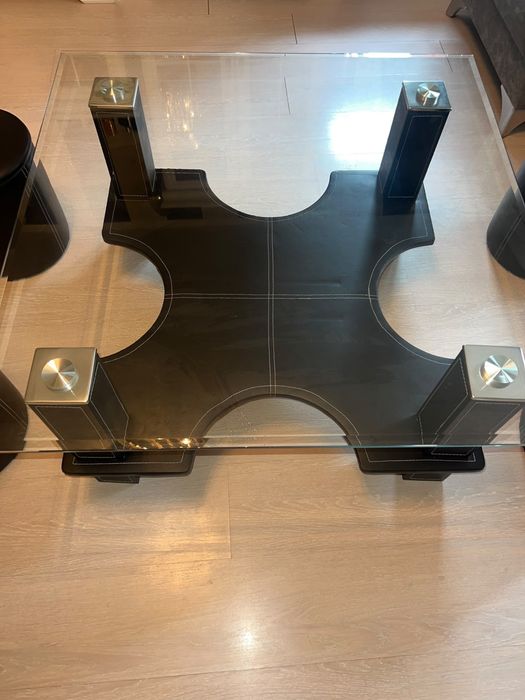 Masa din sticla si piele cu scaune de piele