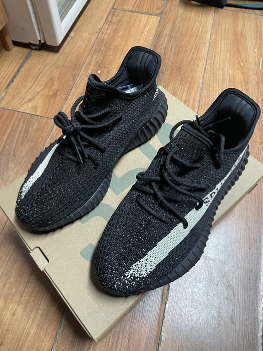 Yezzy Boost 350 V2 Mărimile 37 1/3, 38, 39 1/3, 41 1/3, 42, 42 2/3, 43 1/3