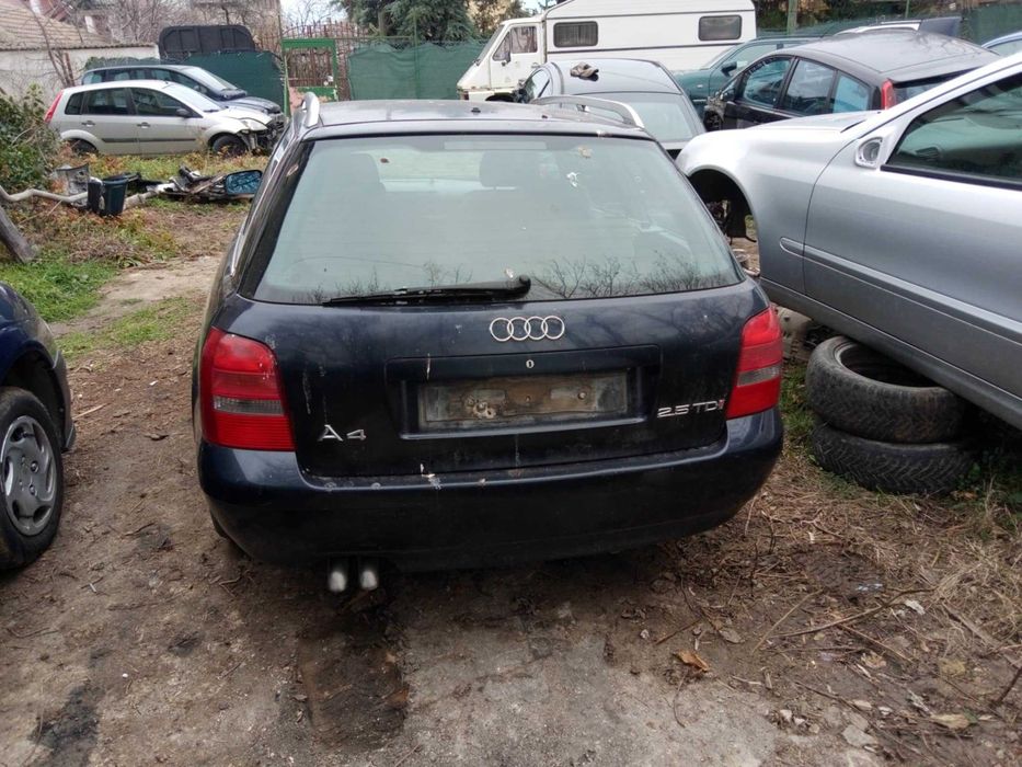 Audi A4 2.5TDI Комби на части