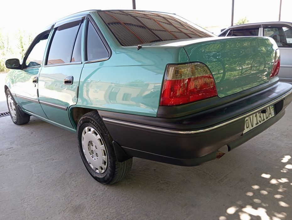 Nexia 1 Daewoo yaxshi holatdagi moshina