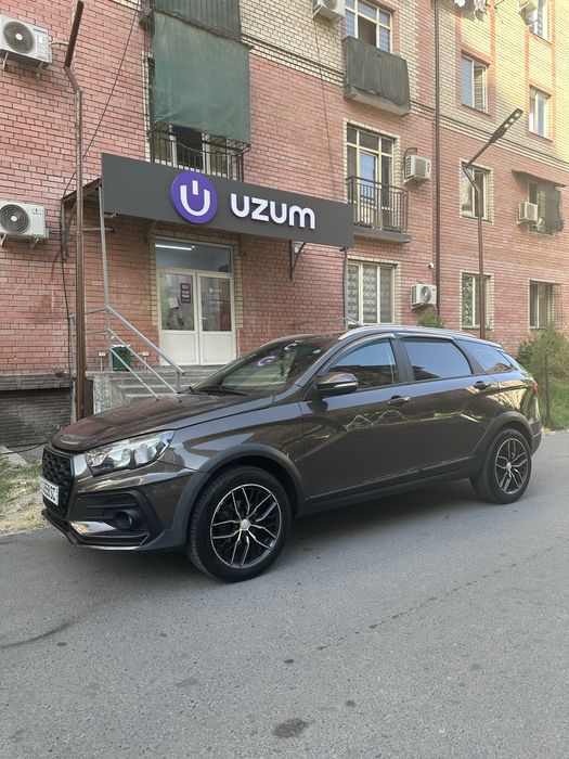 Продается LADA Vesta sw cross 1.8 AMT