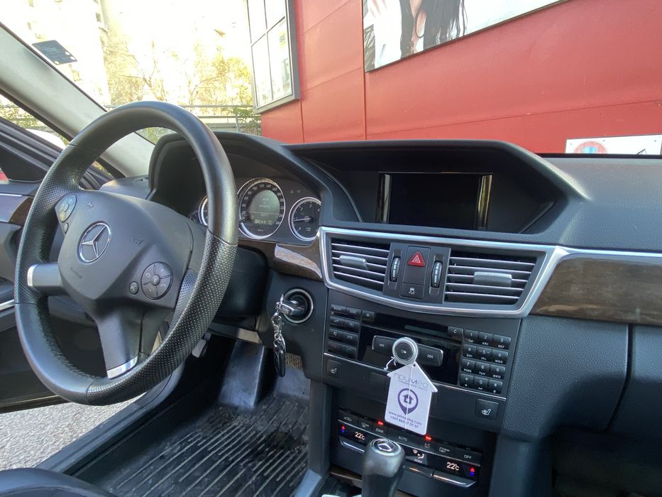 Mercedes Benz E200
