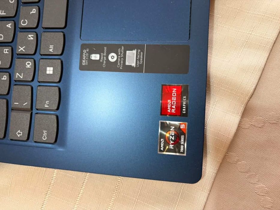 Лаптоп Lenovo ideapad slim 3 с гаранция