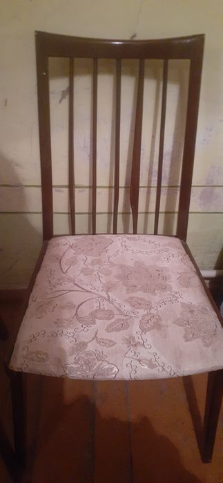 Стулья 6 шт ,цена за один 100 тыс